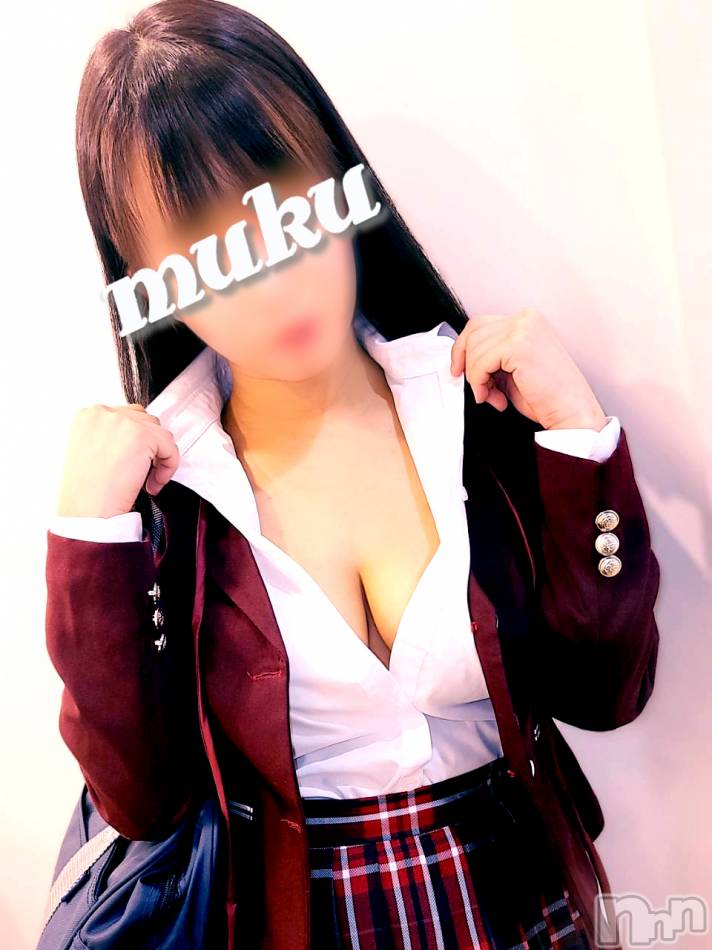 長岡デリヘル(ジュンムク)の2022年4月16日お店速報「驚異の天然物美爆乳!!95cm 美爆乳『ゆなちゃん』体験乳店決定です!!」