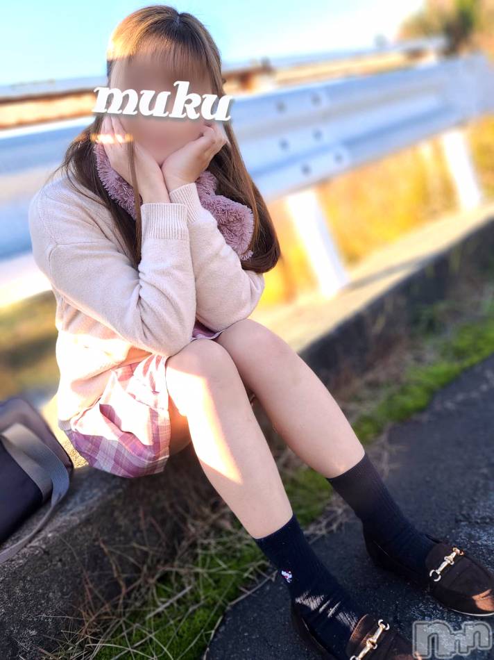 長岡デリヘル(ジュンムク)の2023年1月5日お店速報「癒し系のほんわか美少女♡『みふゆちゃん』本日24時まで受付中です！」