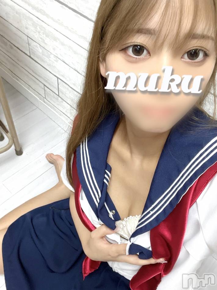 長岡デリヘル(ジュンムク)の2023年5月7日お店速報「色白美肌♡美乳美少女『さえちゃん』本日13時より出勤です！」