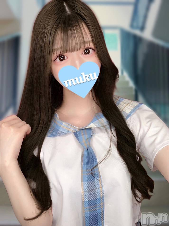 長岡デリヘル(ジュンムク)の2023年9月4日お店速報「《本日出勤４日目!!🔰》細身148cm【ひより】ちゃん出勤です!!😍」