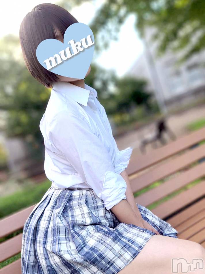 長岡デリヘル(ジュンムク)の2023年11月18日お店速報「只今出勤中!!🌟現役女子大性【みくり】ちゃん24時まで出勤中!!」