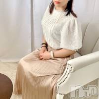 長岡デリヘル 純・無垢(ジュンムク)の8月4日お店速報「待機してます♪『ひかりちゃん』夜はこれからお電話お待ちしてます」