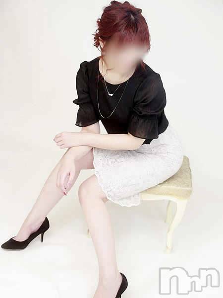 長岡デリヘル(ナガオカヒトヅマイチ)の2022年5月31日お店速報「美白の「エロス」、ここにあり。」