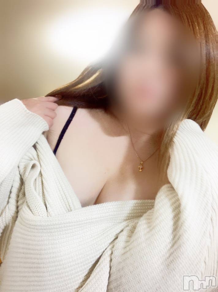 長岡人妻デリヘル(ナガオカヒトヅマイチ)の2023年11月25日お店速報「お客様もお得★奥様も嬉しい事前予約♥️」