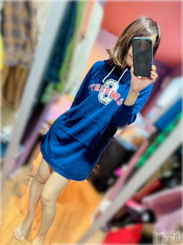 長岡人妻デリヘル(ナガオカヒトヅマイチ)の2024年4月2日お店速報「本日夜の出勤奥様一覧♥️」