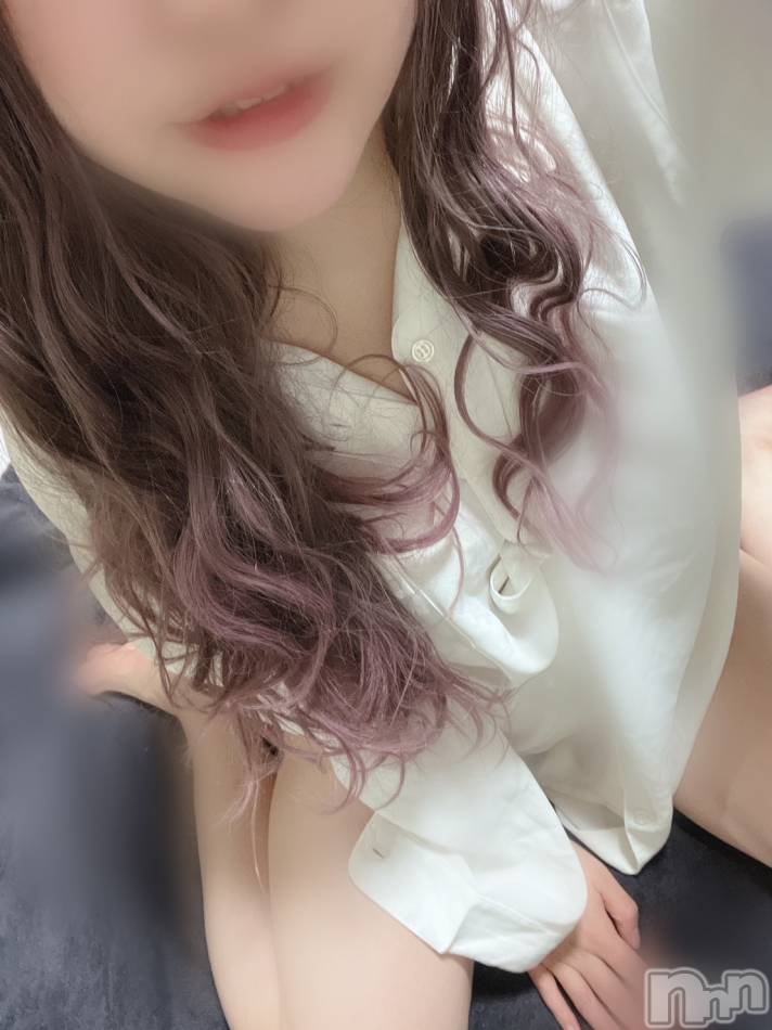 長岡人妻デリヘル(ナガオカヒトヅマイチ)の2024年6月14日お店速報「【めいさん】ラスト1枠です！」