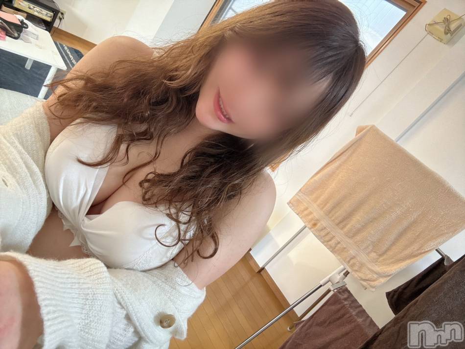 長岡人妻デリヘル(ナガオカヒトヅマイチ)の2025年9月6日お店速報「0時以降はチャットにてご予約下さい★開店は9時からです。」