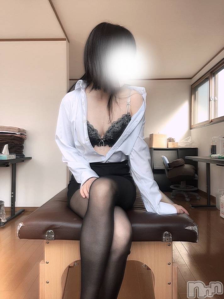 長岡デリヘル(ナガオカヒトヅマイチ)の2025年9月16日お店速報「さえさん出勤です♥️只今すぐにご案内です★」