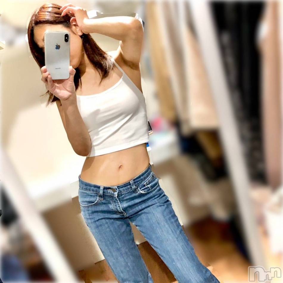 長岡デリヘル(ナガオカヒトヅマイチ)の2026年10月3日お店速報「スレンダー美人ななみさん★グラマーで可愛いめいさん★スグご案内で&」