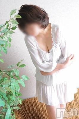 はなこ癒しの達人(38) 身長162cm、スリーサイズB92(D).W63.H91。上越風俗エステ 上越風俗出張アロママッサージ(ジョウエツフウゾクシュッチョウアロママッサージ)在籍。