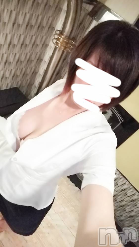長岡人妻デリヘル長岡人妻市(ナガオカヒトヅマイチ) ゆきな『美人過ぎてごめんなさい』(39)の10月28日写メブログ「日曜日の夜」