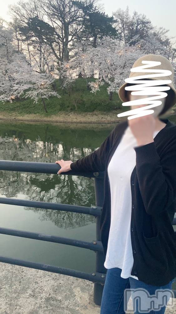 長岡デリヘル長岡人妻市(ナガオカヒトヅマイチ) ゆきな『美人過ぎてごめんなさい』(39)の4月4日写メブログ「🌸🌸🌸」