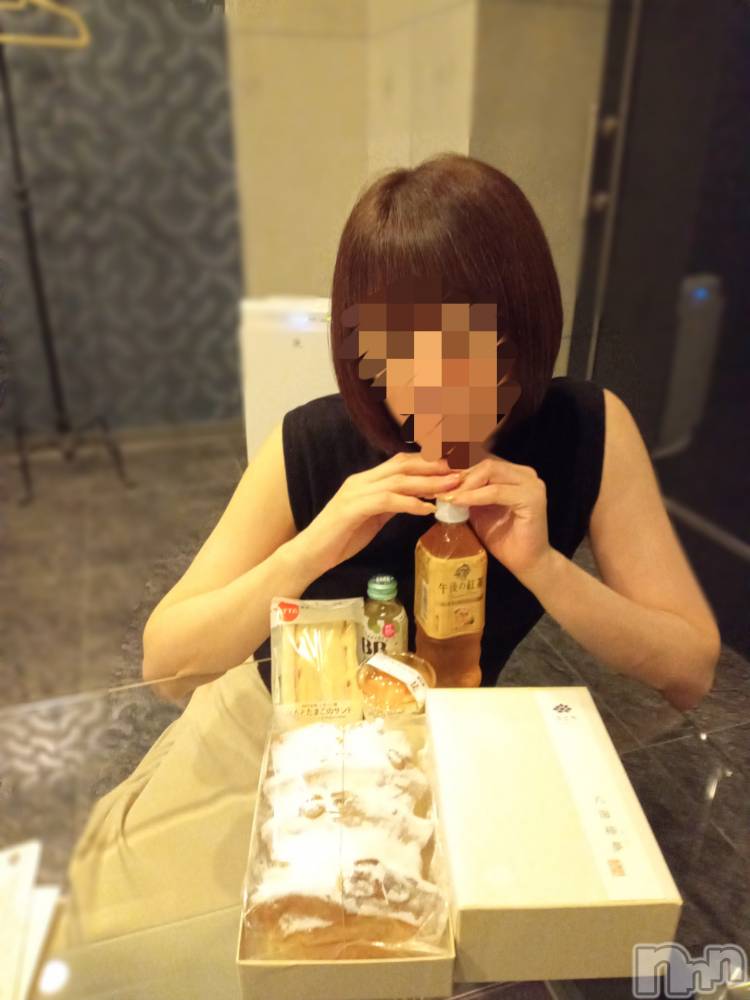 長岡デリヘル長岡人妻市(ナガオカヒトヅマイチ) ゆきな『美人過ぎてごめんなさい』(39)の6月26日写メブログ「ストレートに読みすぎた」