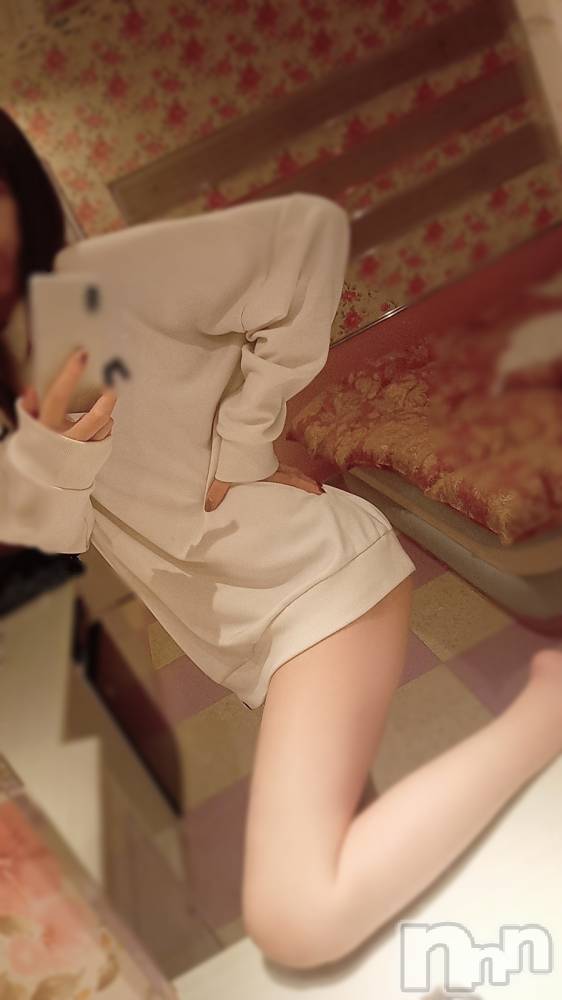 長岡デリヘル長岡人妻市(ナガオカヒトヅマイチ) ゆきな『美人過ぎてごめんなさい』(39)の11月19日写メブログ「お昼なのに」