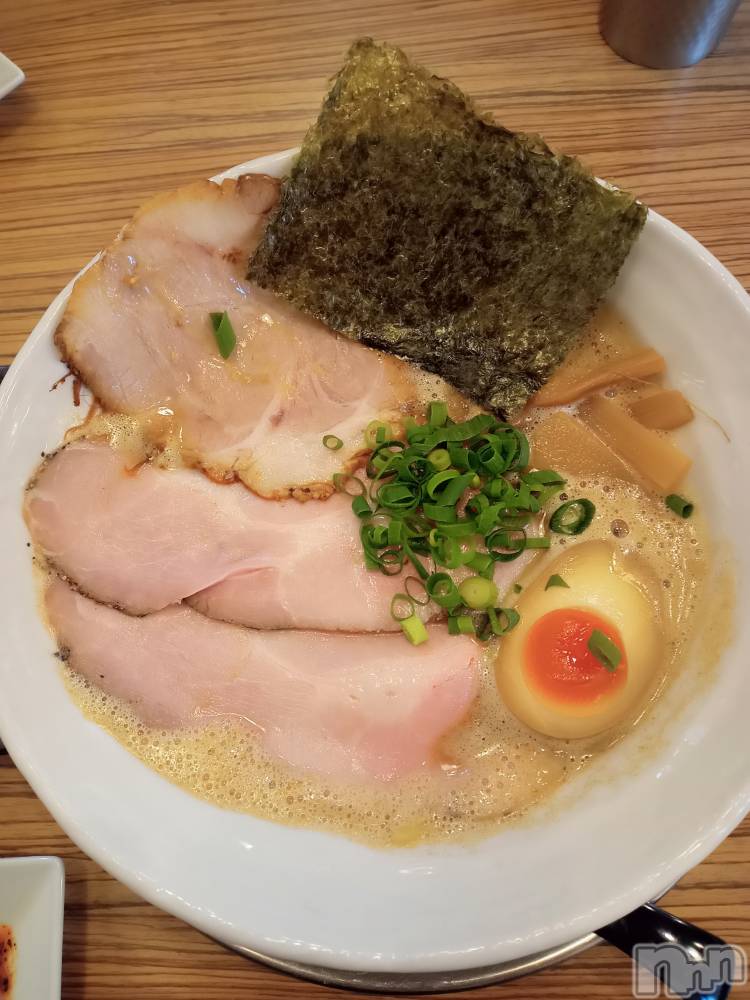 長岡人妻デリヘル長岡人妻市(ナガオカヒトヅマイチ) ゆきな『美人過ぎてごめんなさい』(39)の3月30日写メブログ「🍜🐟」