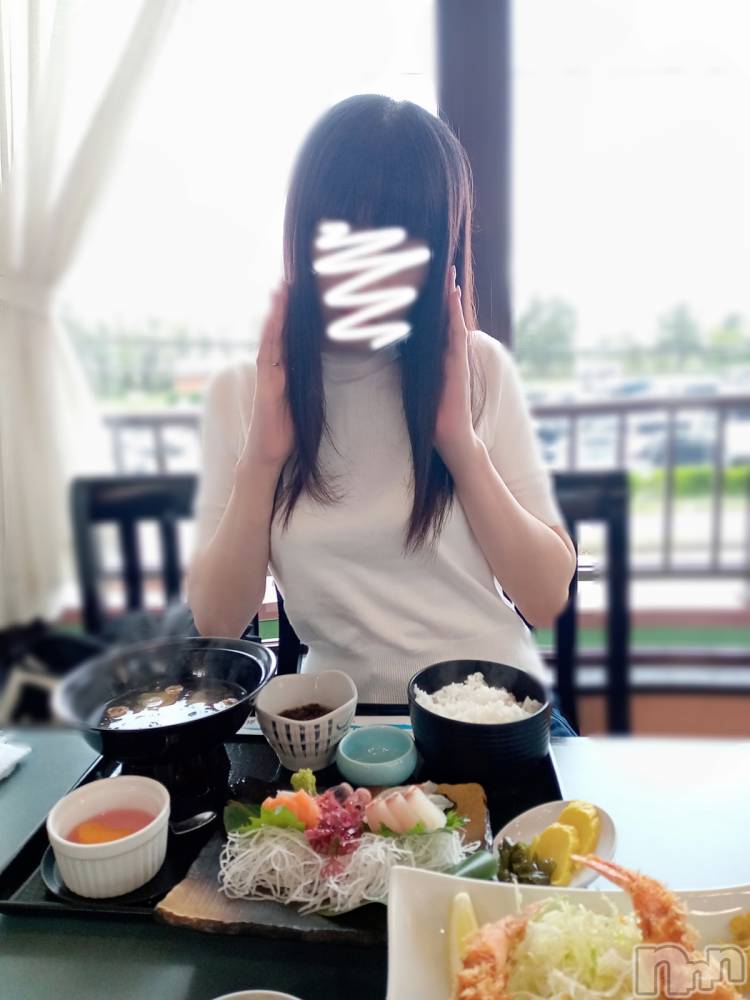 長岡人妻デリヘル長岡人妻市(ナガオカヒトヅマイチ) ゆきな『美人過ぎてごめんなさい』(39)の5月26日写メブログ「ごはん🍚」