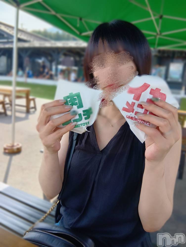 長岡人妻デリヘル長岡人妻市(ナガオカヒトヅマイチ) ゆきな『美人過ぎてごめんなさい』(39)の8月19日写メブログ「どっち派？」