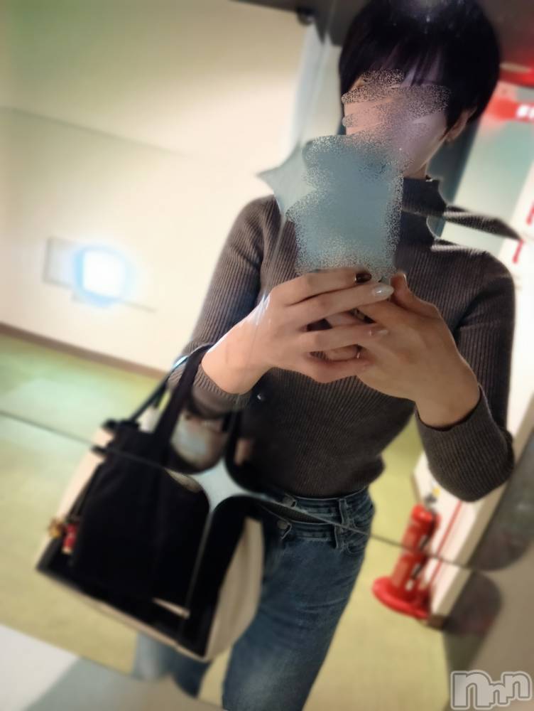 長岡デリヘル長岡人妻市(ナガオカヒトヅマイチ) ゆきな『美人過ぎてごめんなさい』(39)の11月19日写メブログ「そこに」