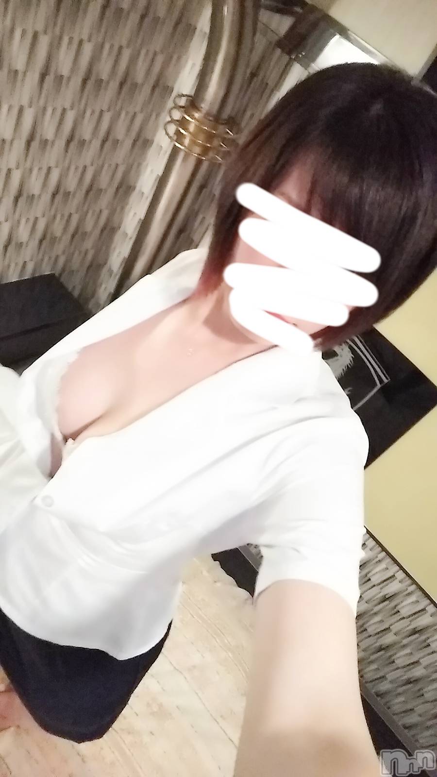 長岡人妻デリヘル長岡人妻市(ナガオカヒトヅマイチ)ゆきな『美人過ぎてごめんなさい』(39)の2019年10月28日写メブログ「日曜日の夜」