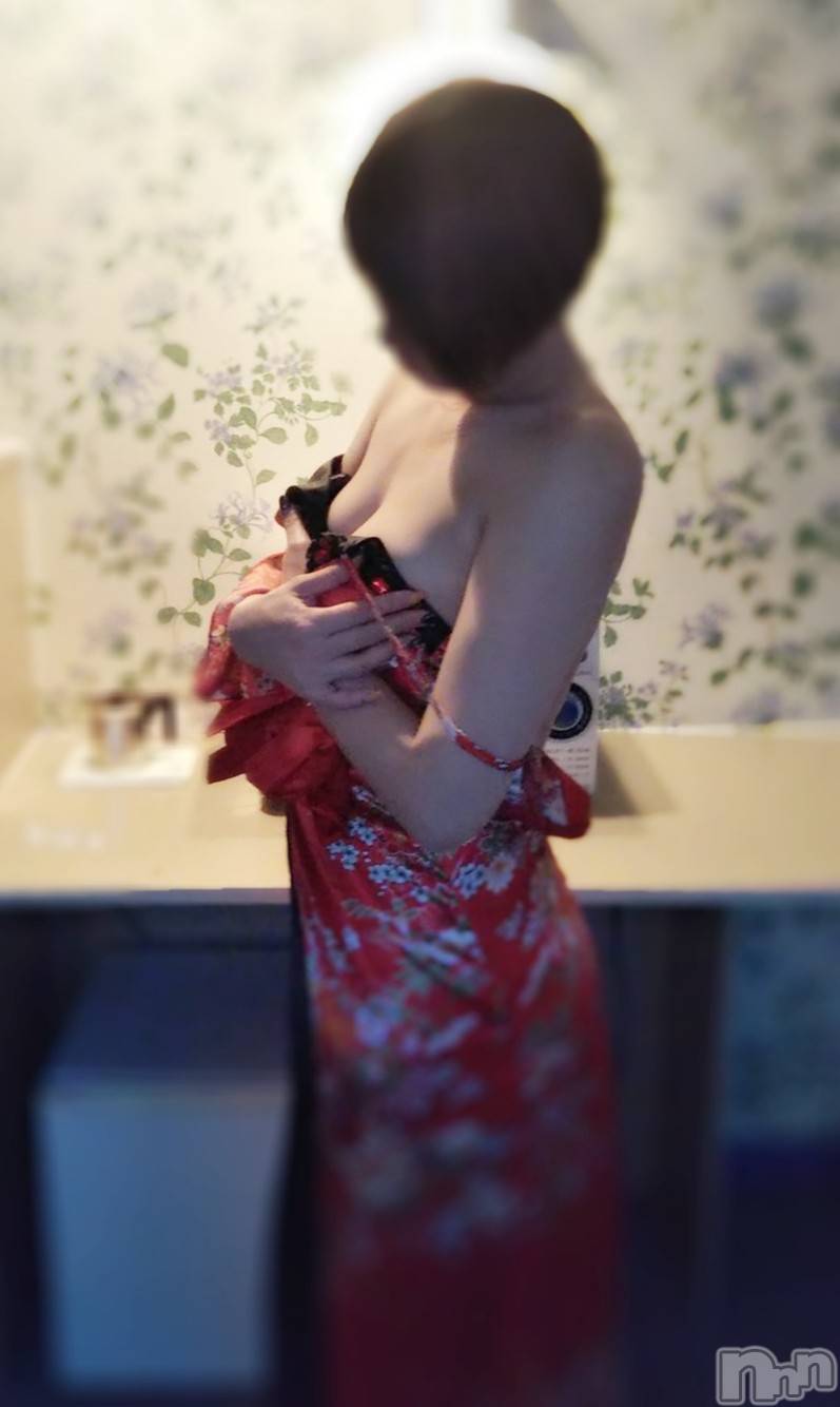 長岡人妻デリヘル長岡人妻市(ナガオカヒトヅマイチ)ゆきな『美人過ぎてごめんなさい』(39)の2020年11月23日写メブログ「おはようございます！」