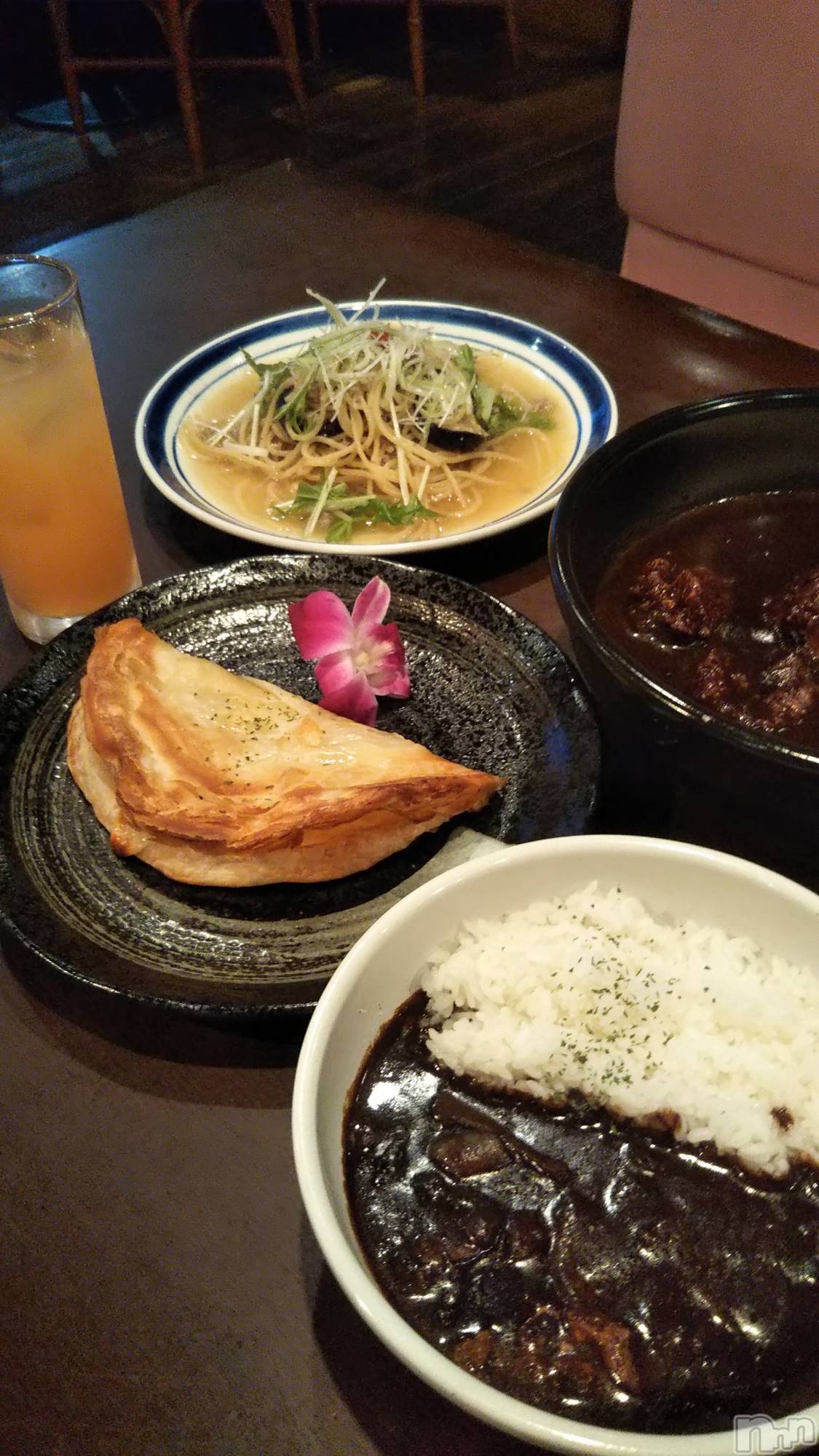 長岡デリヘル長岡人妻市(ナガオカヒトヅマイチ)ゆきな『美人過ぎてごめんなさい』(39)の2021年8月6日写メブログ「店員さんの…」