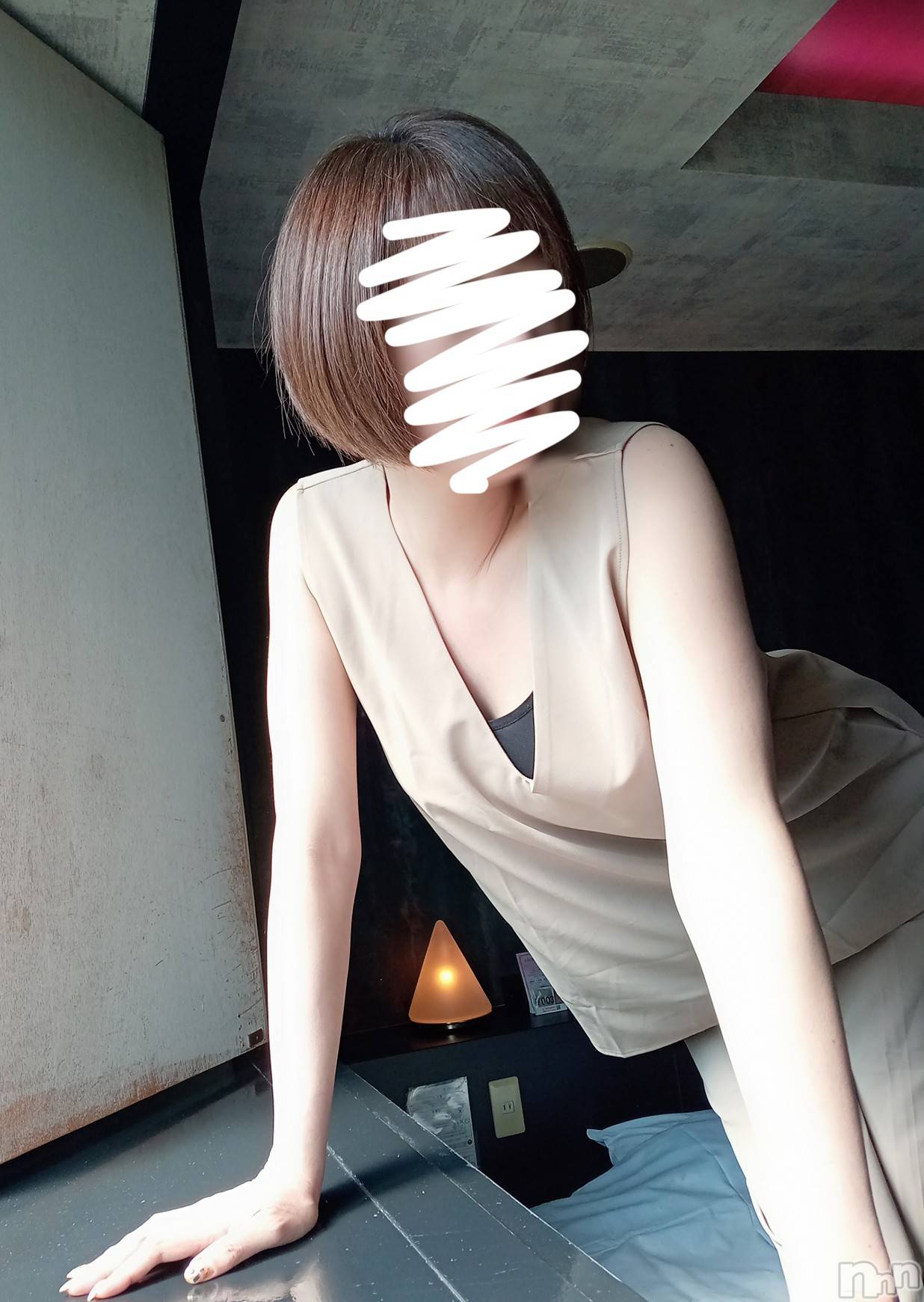 長岡デリヘル長岡人妻市(ナガオカヒトヅマイチ)ゆきな『美人過ぎてごめんなさい』(39)の2023年5月11日写メブログ「本を頂いたので」