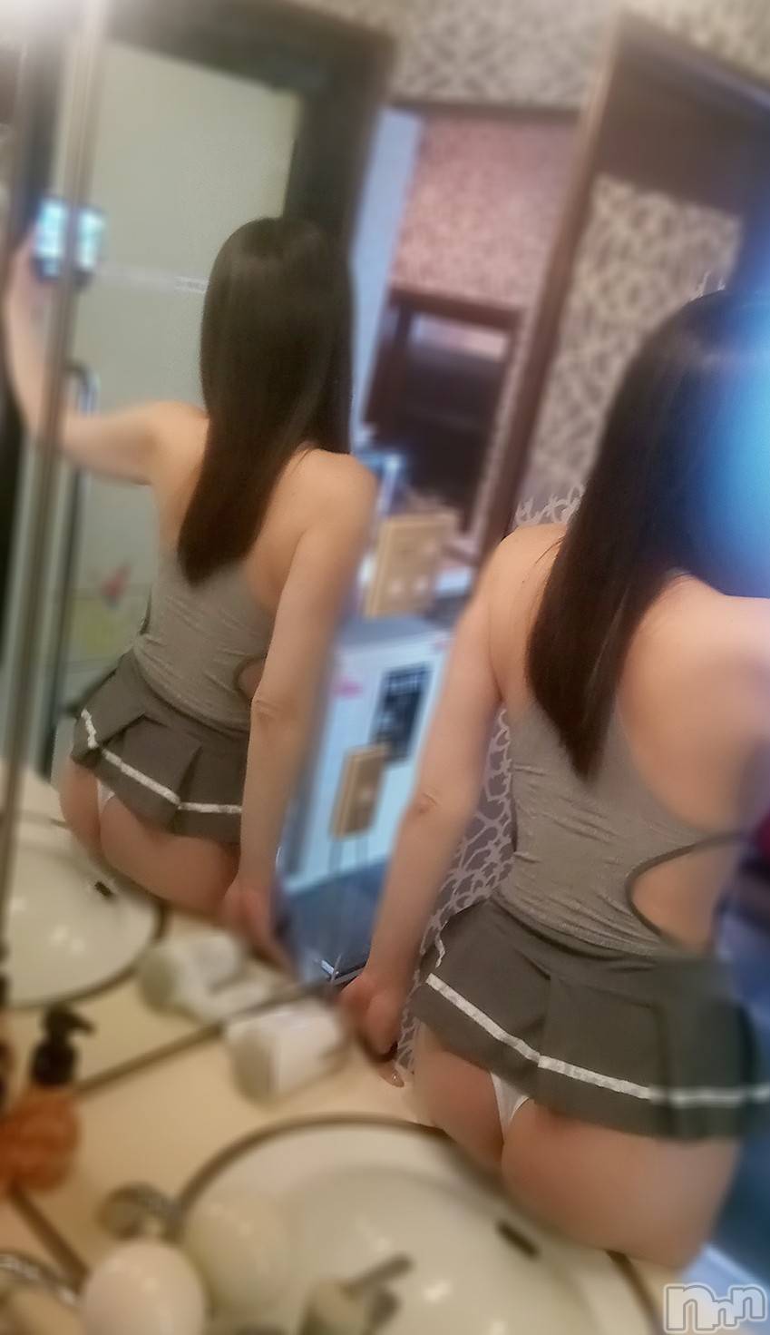 長岡人妻デリヘル長岡人妻市(ナガオカヒトヅマイチ)ゆきな『美人過ぎてごめんなさい』(39)の2025年4月25日写メブログ「予感」