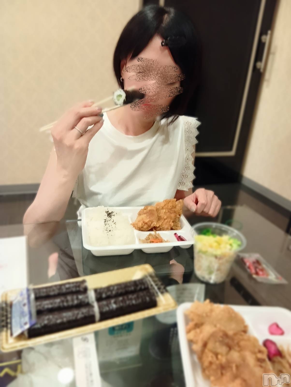 長岡人妻デリヘル長岡人妻市(ナガオカヒトヅマイチ)ゆきな『美人過ぎてごめんなさい』(39)の2025年8月12日写メブログ「ダブル」