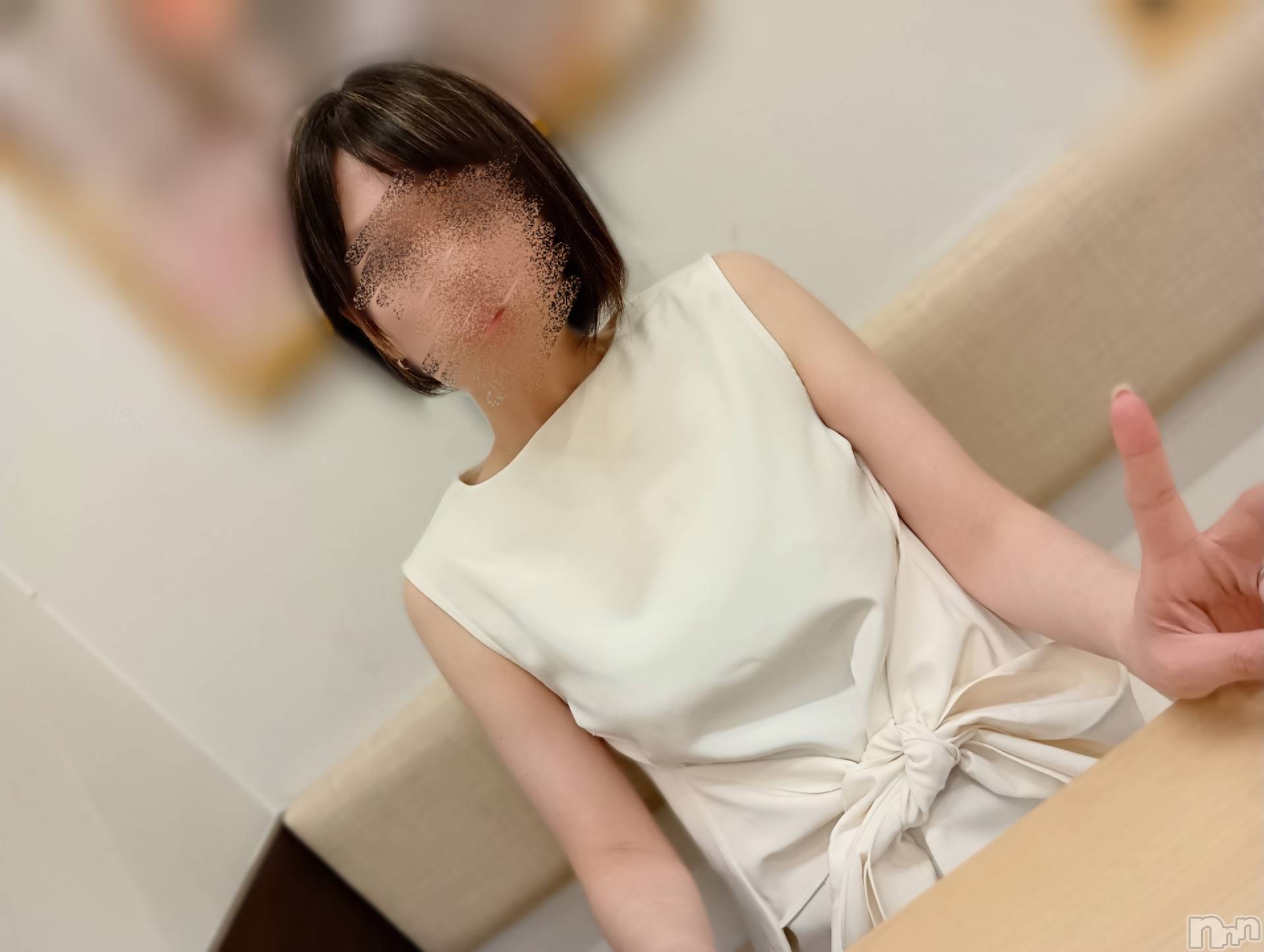 長岡デリヘル長岡人妻市(ナガオカヒトヅマイチ)ゆきな『美人過ぎてごめんなさい』(39)の2026年8月27日写メブログ「|•,,)ﾁﾗｯ♡」