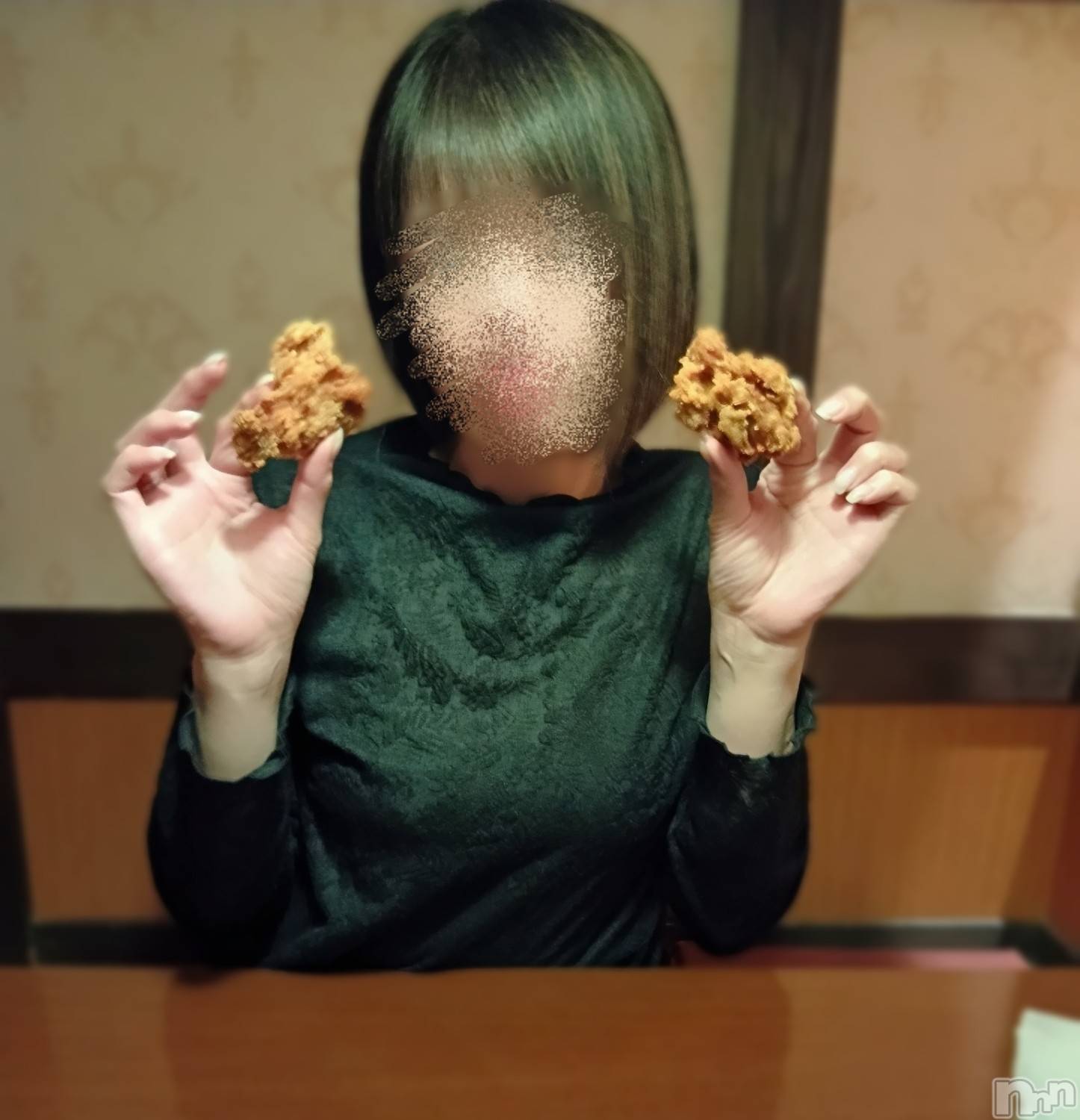 長岡デリヘル長岡人妻市(ナガオカヒトヅマイチ)ゆきな『美人過ぎてごめんなさい』(39)の2026年10月19日写メブログ「フライドなチキン」