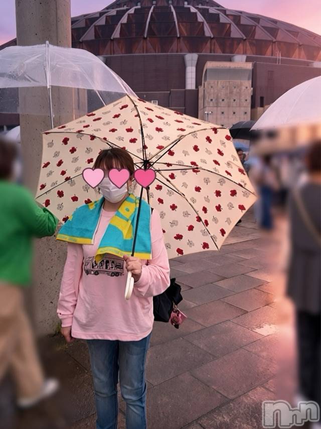 三条デリヘル人妻じゅんちゃん-出稼ぎ0！地元の奥様専門-(ヒトヅマジュンチャン) 篠原えりな☆むっちりほんわか奥様(38)の10月7日写メブログ「まさかの雨！っていうね。。。」