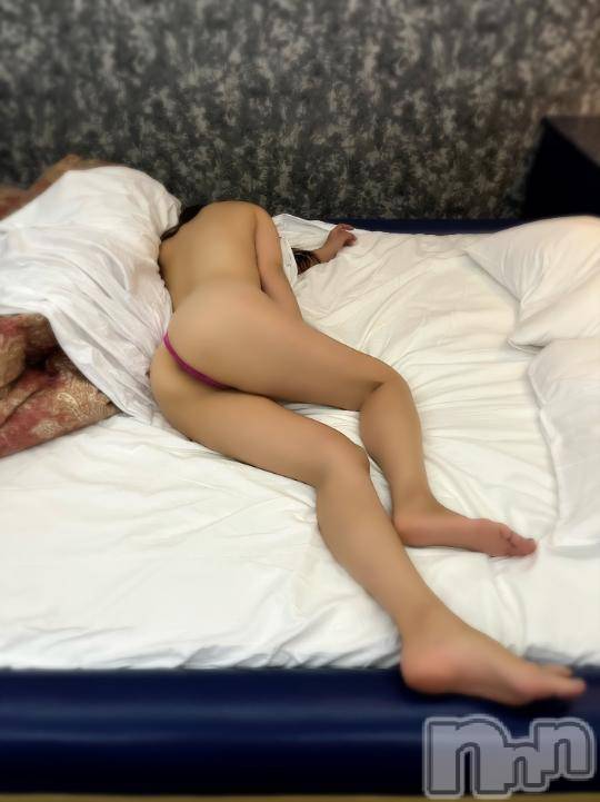 新潟人妻デリヘル人妻不倫処　桃屋　新潟店(ヒトヅマフリンドコロモモヤ) いろは色気の泉(40)の10月13日写メブログ「おはようございます♡」