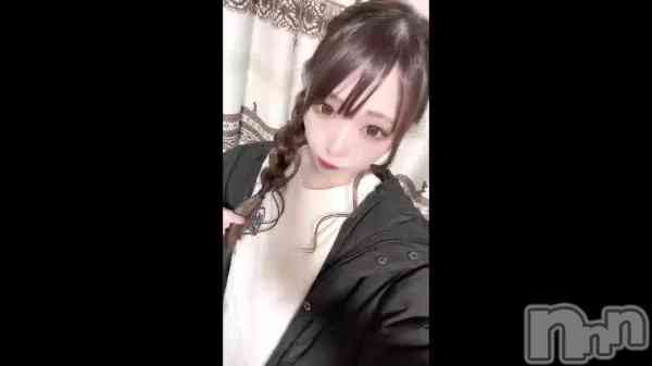 �֡���