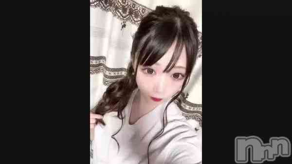 �֡���