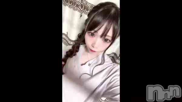 �֡���