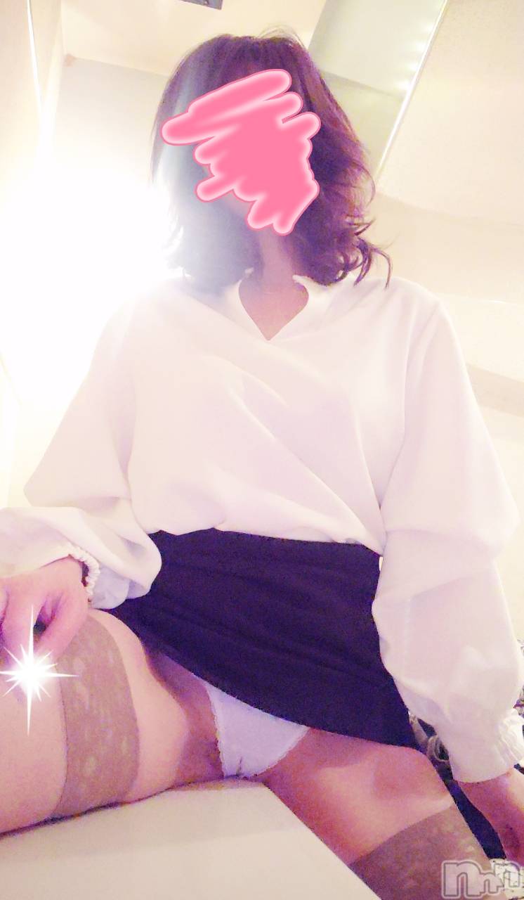 新潟人妻デリヘル人妻不倫処　桃屋　新潟店(ヒトヅマフリンドコロモモヤ)いぶきエロモード(43)の2022年5月2日写メブログ「たまにやる」