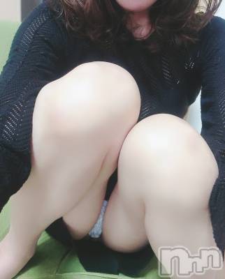新潟人妻デリヘル 人妻不倫処　桃屋　新潟店(ヒトヅマフリンドコロモモヤ) いぶきエロモード(43)の10月7日写メブログ「冷えるね~( ´•︵•` )~」