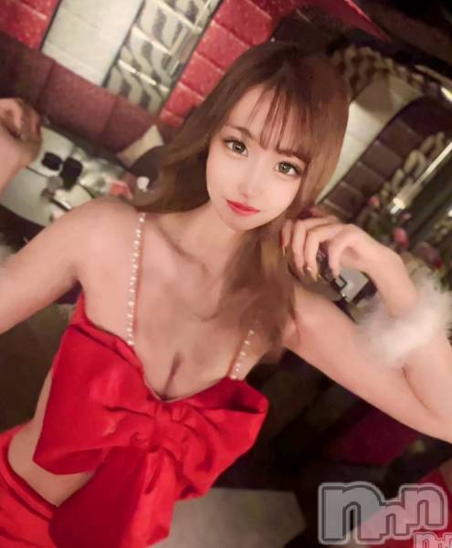 ƲХ顦THE LOUNGE (饦󥸥ե)  2023ǯ1227̥֥new face³Ͽ InstagramǤ