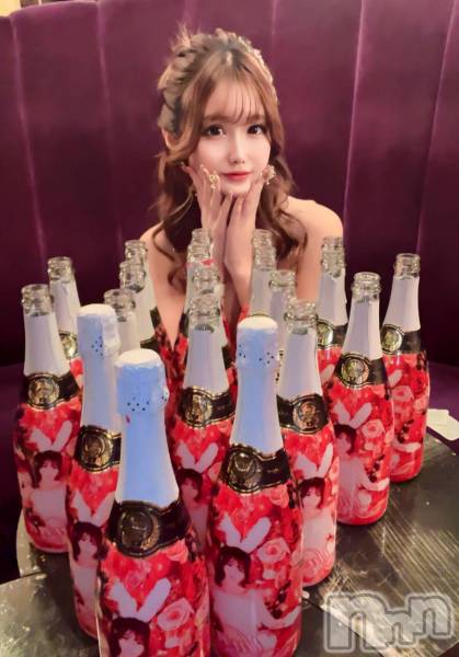 ƲХ顦THE LOUNGE (饦󥸥ե)  2024ǯ217̥֥new face³Ͽ InstagramǤ