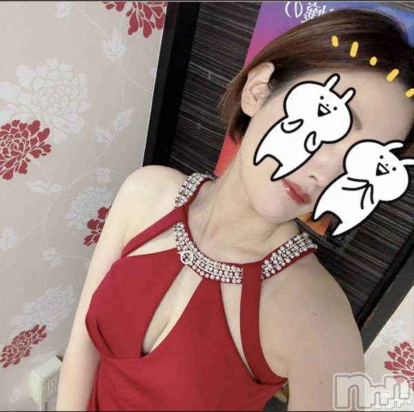 ƲХ顦THE LOUNGE (饦󥸥ե)  2024ǯ38̥֥new face³Ͽ Instagram֥Ǥ
