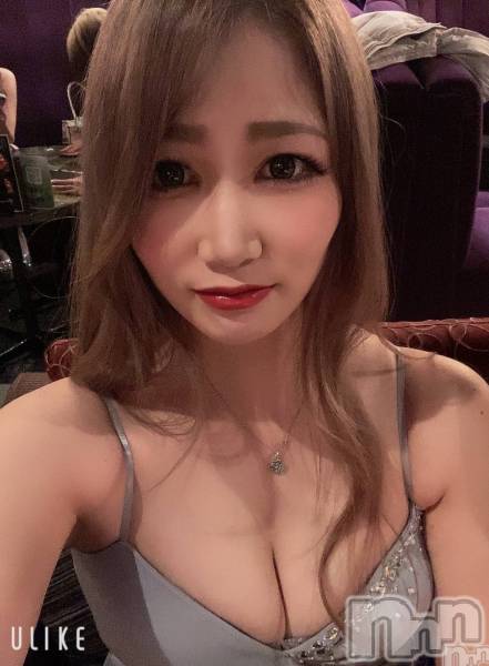 ƲХ顦THE LOUNGE (饦󥸥ե)  2024ǯ42̥֥new face³Ͽ Instagram֥Ǥ