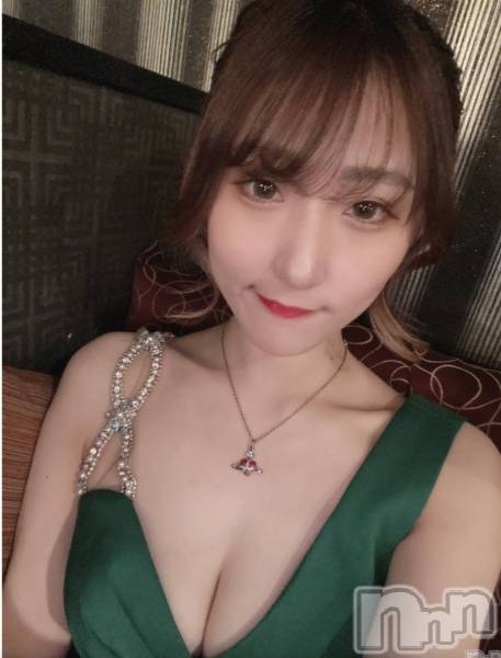 ƲХ顦THE LOUNGE (饦󥸥ե)  2024ǯ412̥֥new face³Ͽ Instagram֥Ǥ