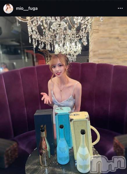 ƲХ顦THE LOUNGE (饦󥸥ե)  2025ǯ115̥֥NewFace³ϿInstagram֥桪