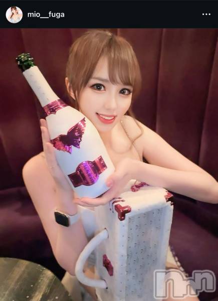 ƲХ顦THE LOUNGE (饦󥸥ե)  2025ǯ1125̥֥NewFace³ϿInstagram֥桪