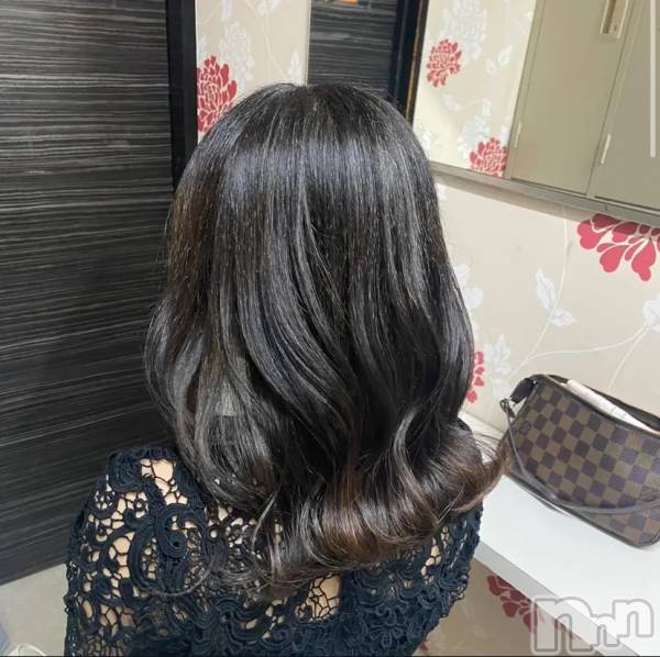 ƲХ顦THE LOUNGE (饦󥸥ե)  2025ǯ126̥֥NewFace³ϿInstagram֥桪