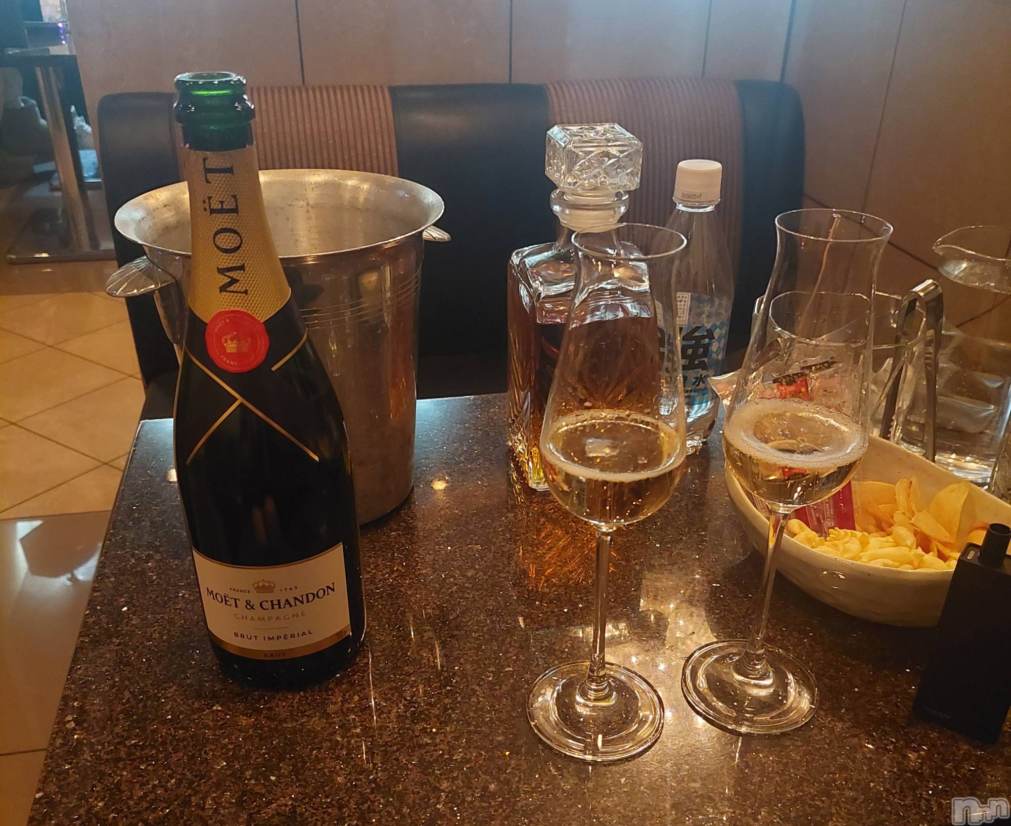 ��Į����Х��顦�����salon do����(������ɥ����) ��2026ǯ1��4���̥�֥����֤�ǯ�̥����ѥ��