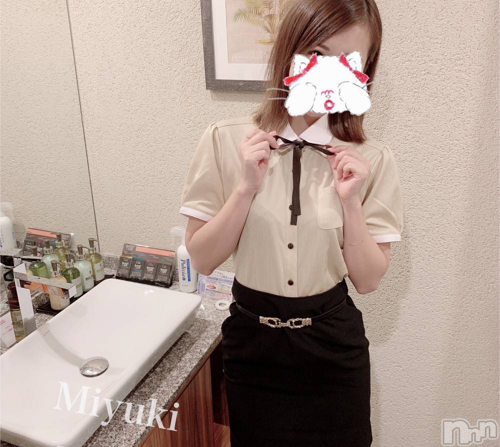 新潟人妻デリヘルLOVE AFFAIR～秘密のデート(ラブアフェア～ヒミツノデート) 美雪さん【♪♪♪】(35)の8月13日写メブログ「爆睡＼( ﾟ▽ ﾟ)／」