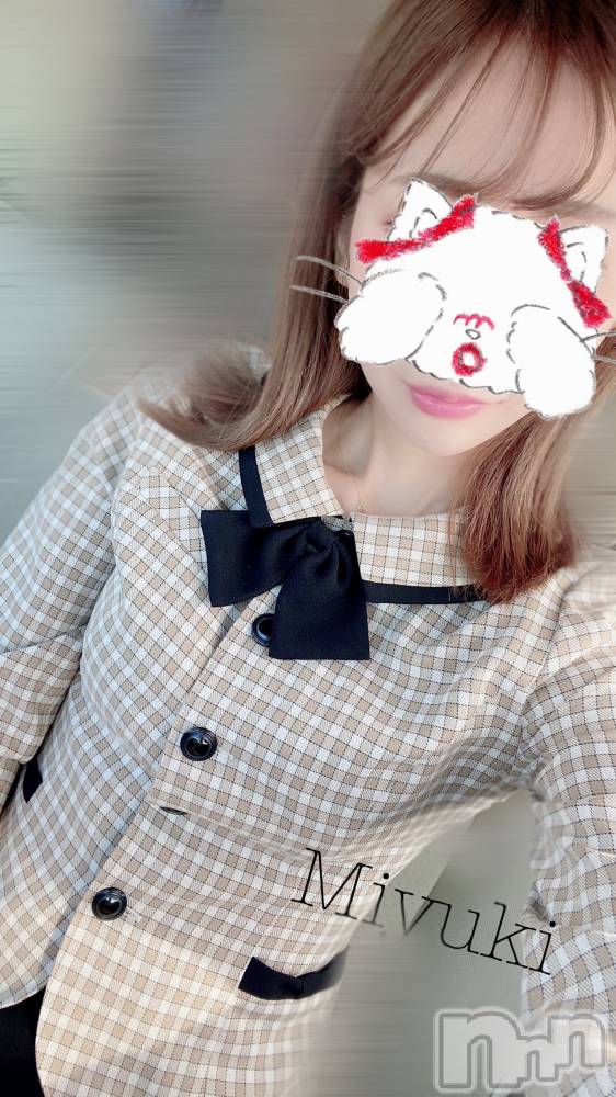 新潟人妻デリヘルLOVE AFFAIR～秘密のデート(ラブアフェア～ヒミツノデート) 美雪さん【♪♪♪】(35)の10月25日写メブログ「出勤します૮₍´｡• ᵕ •｡`₎ა♬」
