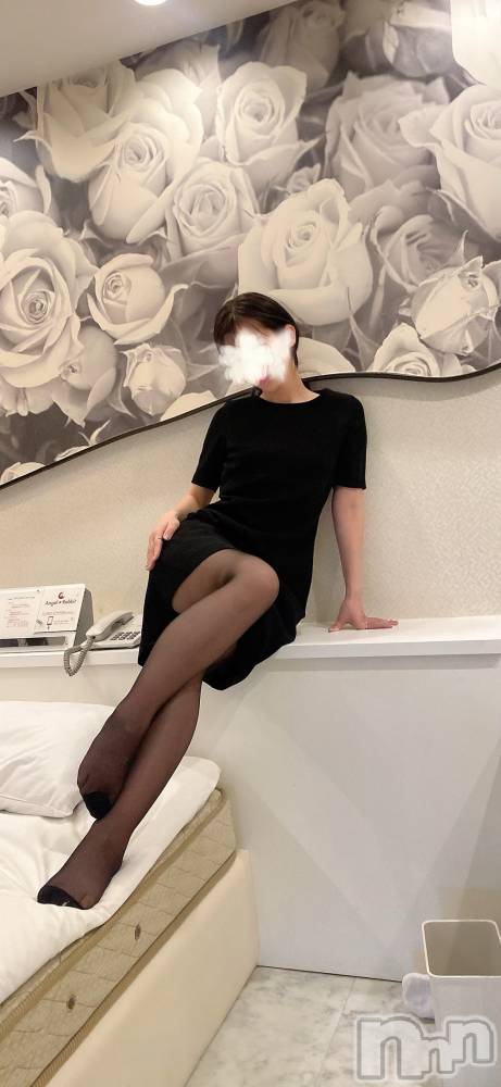 新潟人妻デリヘルLOVE AFFAIR～秘密のデート(ラブアフェア～ヒミツノデート) 美雪さん【♪♪♪】(35)の4月25日写メブログ「指をグリグリ入れる派です」