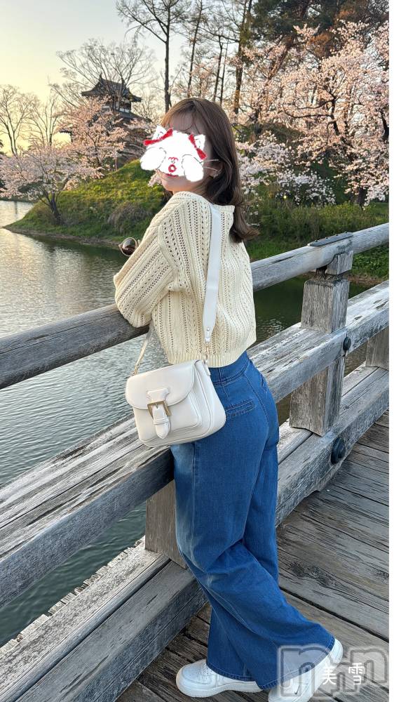 新潟人妻デリヘルLOVE AFFAIR～秘密のデート(ラブアフェア～ヒミツノデート) 美雪さん【♪♪♪】(35)の4月14日写メブログ「久々に洗車しました(´｡✪ω✪｡ ` )✨✨」